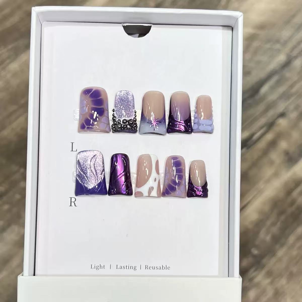 Live streaming nail shooting, wear-on nails available